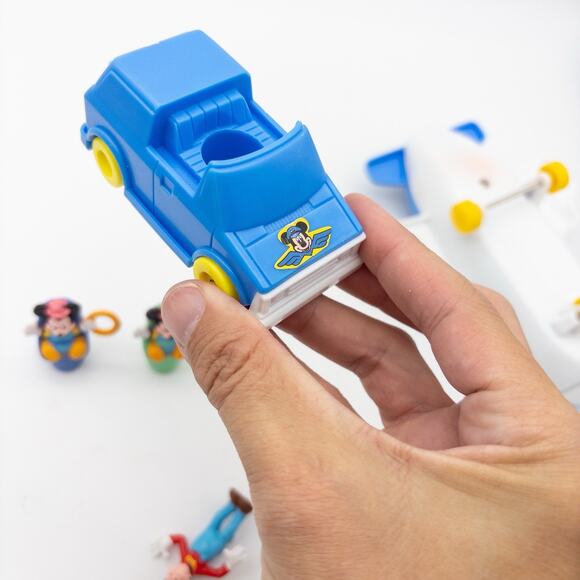 VTG 1987 Arco Disney Mickey’s Airport Airplane With Lot Of 10 Figures + Car - Picture 13 of 15